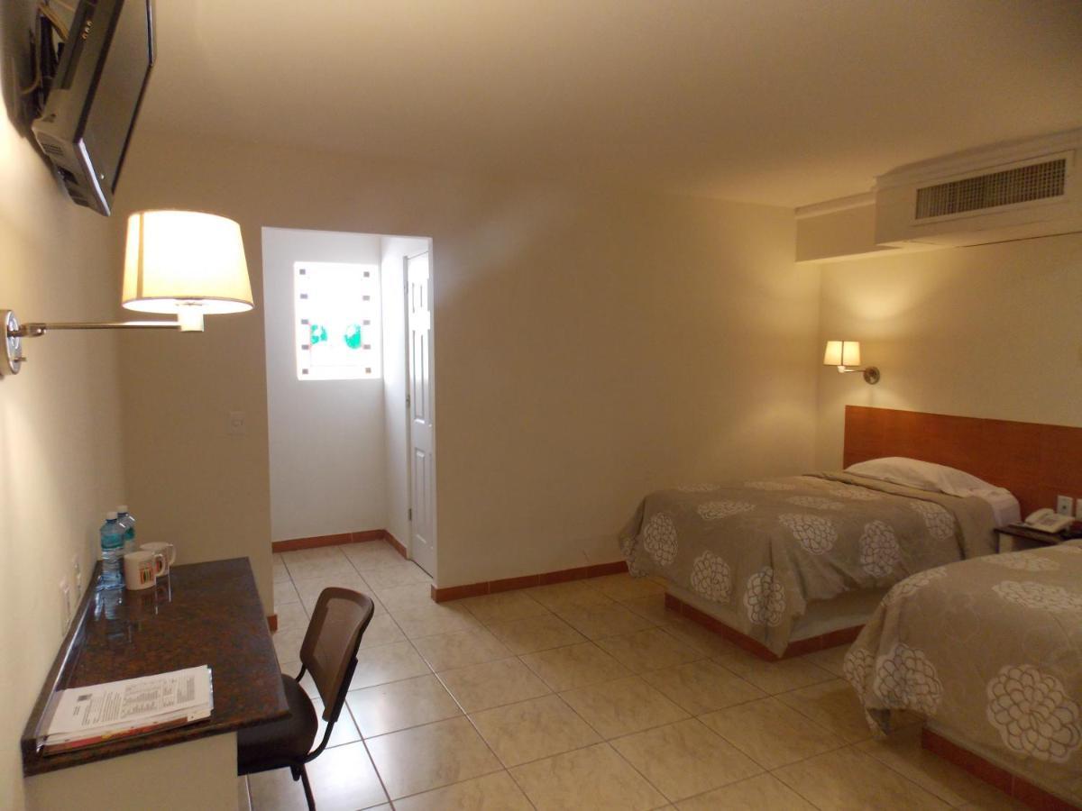 Cypres Hotel & Suites Zapopan Kültér fotó